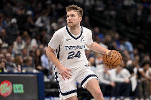 全民皆兵！灰熊全队6人得分上双 伯顿17分&C·斯潘塞9中6得16分